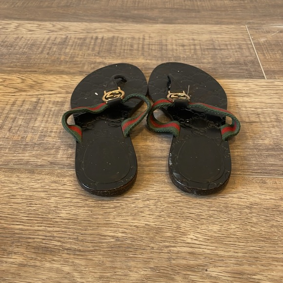 Gucci Flip Flops - Picture 6 of 6